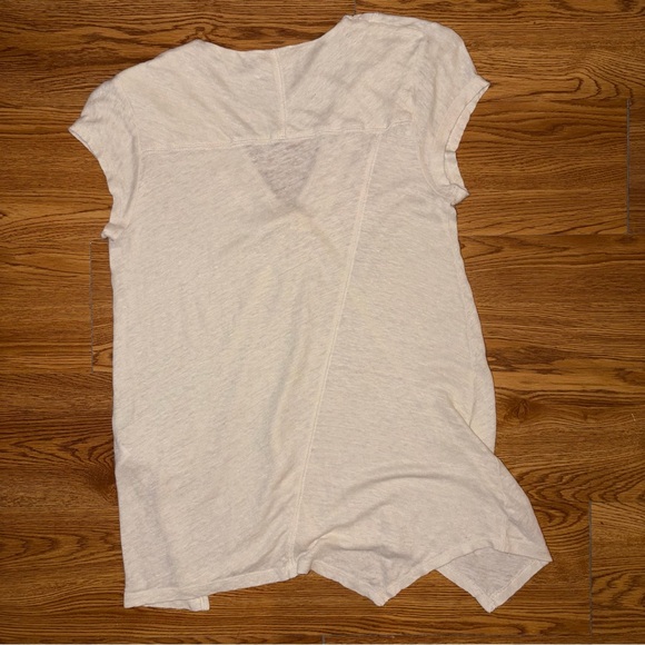 Meadow Rue by Anthropologie Pieced Asymmetrical Linen V-Neck Tee - Picture 8 of 9